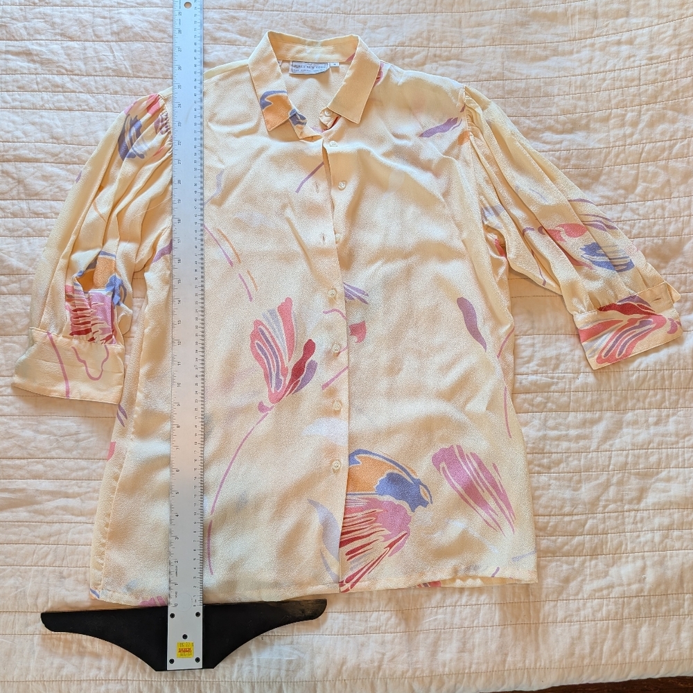 Vintage Pastel Floral Button-Up Blouse